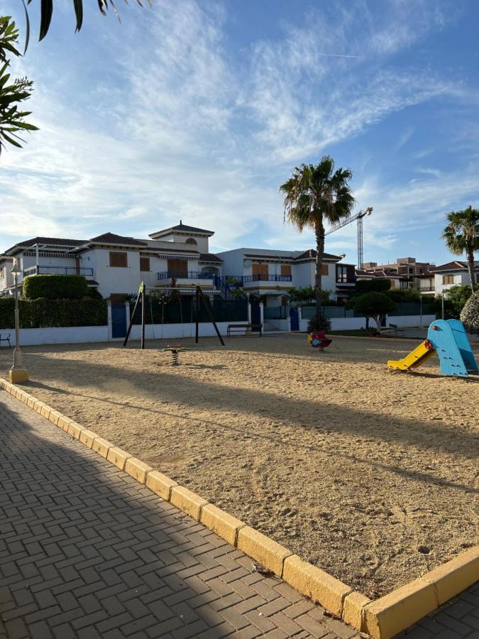 Acogedor Apartamento En La Playa ベラ エクステリア 写真
