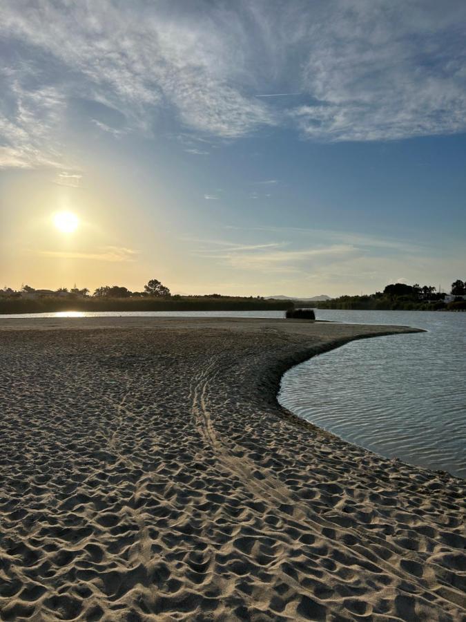 Acogedor Apartamento En La Playa ベラ エクステリア 写真