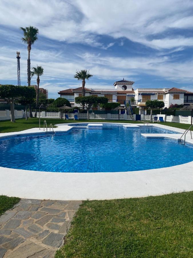 Acogedor Apartamento En La Playa ベラ エクステリア 写真